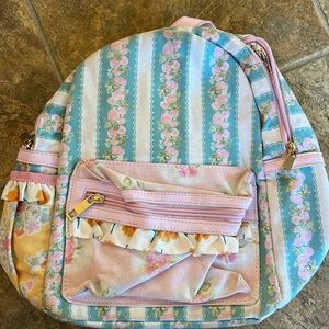 Sweet Honey Lunch Box